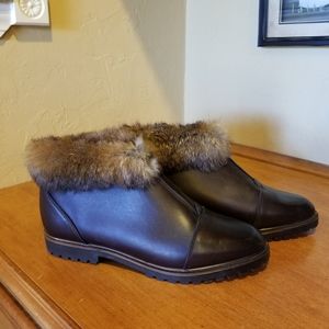 New Ladies Canada brown leather boots size 9.5